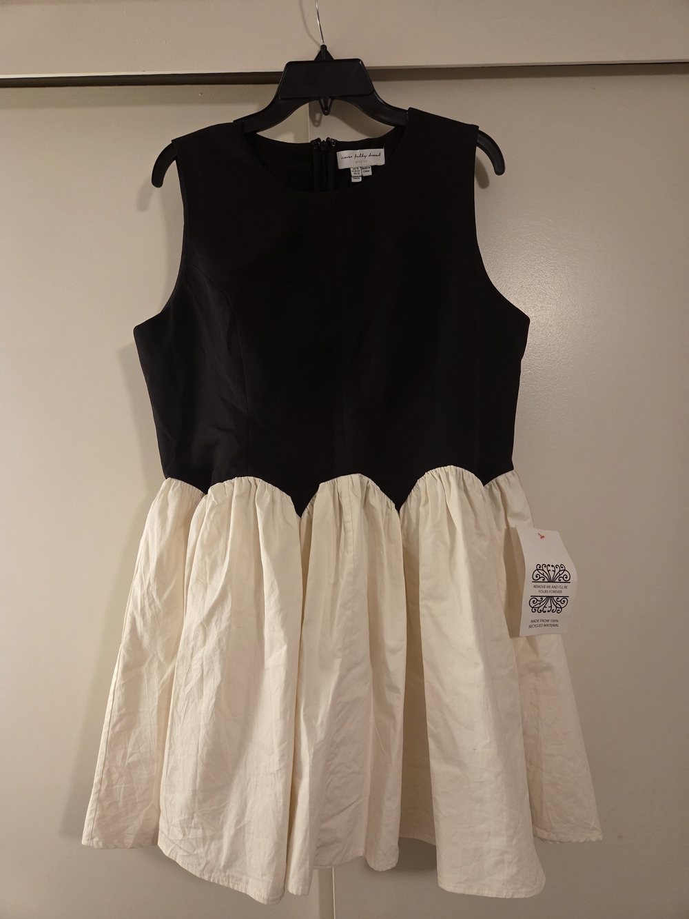 Never Fully Dressed 12P Black & Cream Sleeveless Fit-and-Flare Mini Dress
